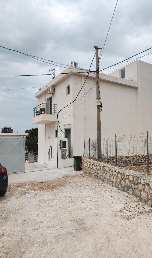 הימארה Petros Rooms מראה חיצוני תמונה